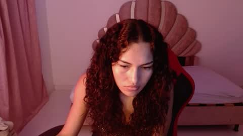 naya_fox1 online show from January 11, 12:27 am