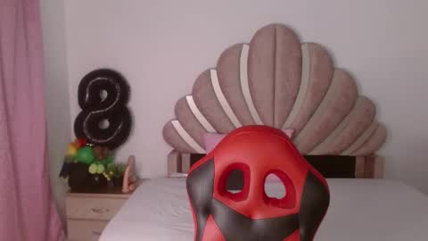 naya_fox1 online show from February 1, 7:55 pm