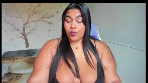 nayara_hinny online show from June 30, 6:39 pm