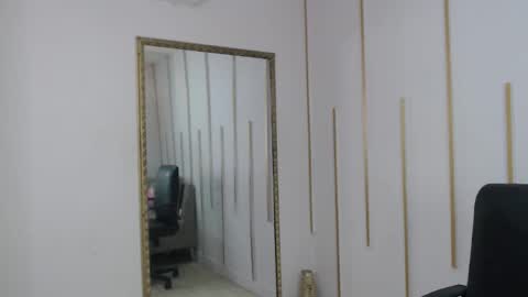 Nayaris 3 online show from March 31, 3:23 pm