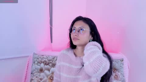 Naye  online show from March 3, 3:35 am