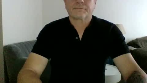 neckdown12 online show from February 28, 8:28 pm