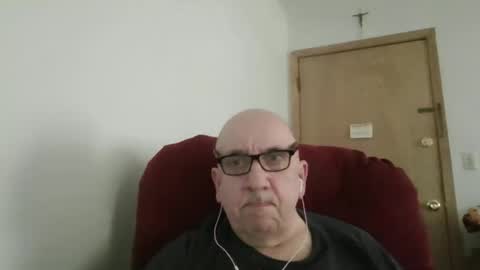 Tom online show from April 25, 10:29 pm