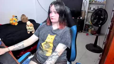 Geek Nicole    im Neeko UwU online show from July 1, 1:09 pm