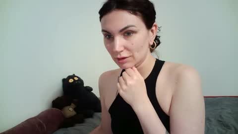 nefertiti_queen online show from March 21, 9:19 pm