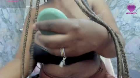 Nefer  online show from November 25, 4:33 am