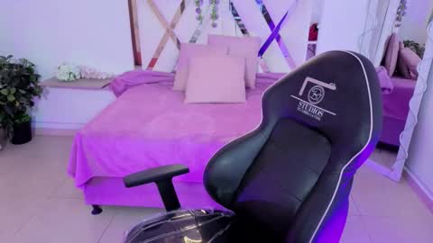 NEFTIS  online show from March 10, 8:13 pm