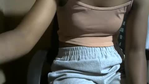 nelia_84 online show from February 13, 4:32 pm