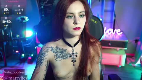    online show from December 6, 7:04 am