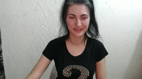 Nensy online show from January 8, 1:50 pm