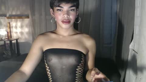 neomi online show from September 23, 8:08 am