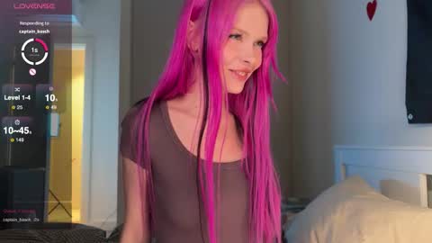 maeve  online show from January 14, 9:56 pm