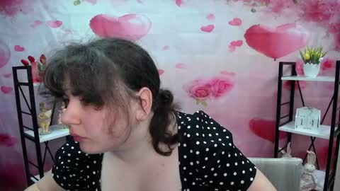 NeonilaLisova online show from April 14, 12:19 pm