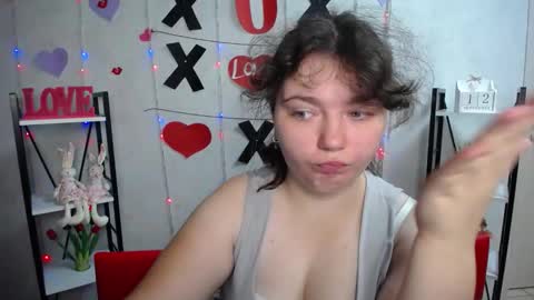 Snapshot of neonilalisova chatting on September 13, 5:21 am NeonilaLisova online show from September 13, 5:21 am