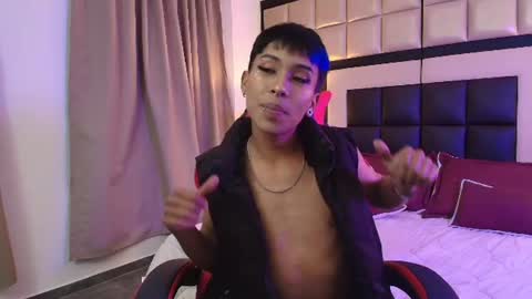 neoxangel69 online show from July 2, 3:34 am