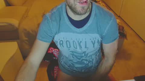 Snapshot of nerchia_89 chatting on December 5, 10:28 pm Nerchia89 online show from December 5, 10:28 pm