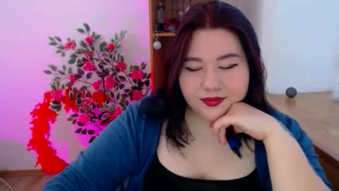 nereia online show from March 11, 8:06 am