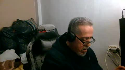 neron401 online show from April 20, 10:57 pm