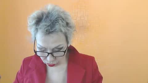 NessyJenixs online show from January 18, 9:29 am