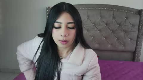 nesuko_kamado online show from December 15, 11:28 am