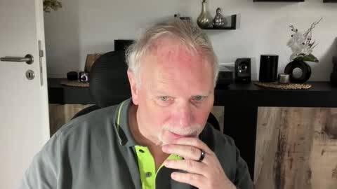 Snapshot of nettermann1968 chatting on October 20, 12:54 pm nettermann1968 online show from October 20, 12:54 pm