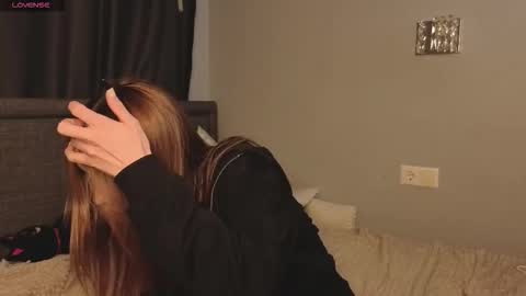 Naomi online show from February 24, 8:34 pm