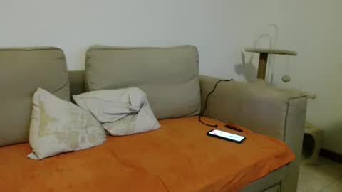 simi online show from January 7, 7:52 pm