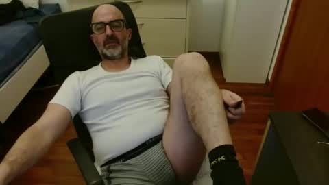 simi online show from February 5, 8:01 pm