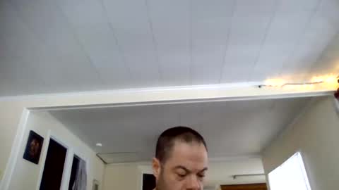 Snapshot of newguy81240 chatting on February 7, 3:30 pm Newguy81240 online show from February 7, 3:30 pm