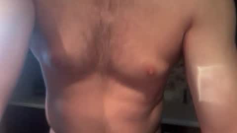 newguy_097 online show from December 14, 2:56 pm