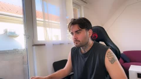 newzac online show from June 8, 4:30 pm