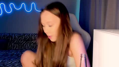 Mina online show from October 29, 11:23 am