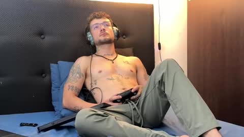 neythancopper online show from February 25, 11:47 am