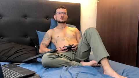 neythancopper online show from February 21, 12:19 pm