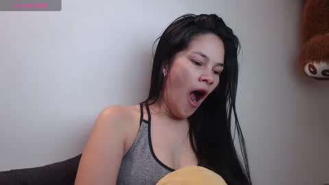 nezuko_sweet online show from December 26, 8:39 am