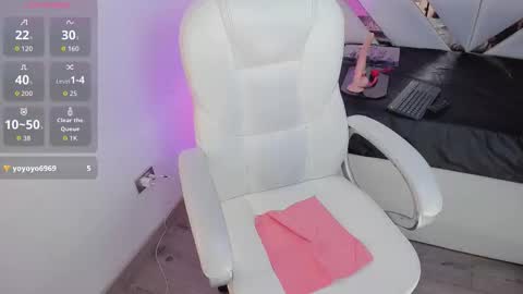 Nia online show from March 4, 4:20 am