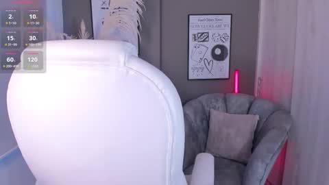 Nia online show from January 12, 12:56 pm