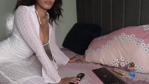 Lilly online show from September 10, 6:53 pm