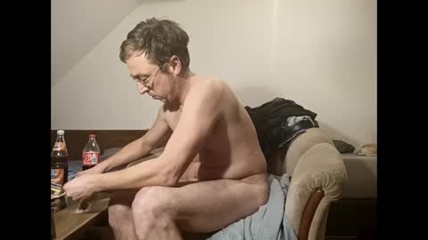 Snapshot of nicefuck0077 chatting on December 9, 11:34 pm nicefuck0077 online show from December 9, 11:34 pm