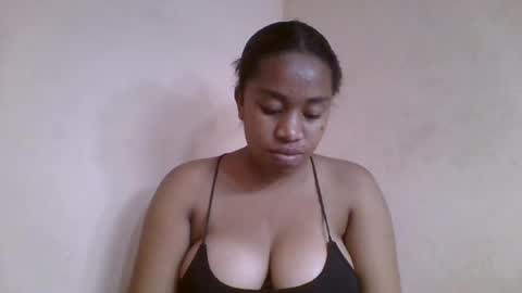 nicelly01 online show from June 17, 1:27 pm