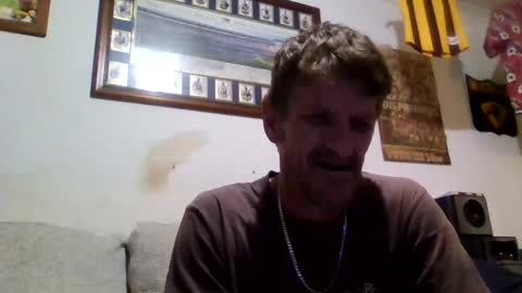 Snapshot of niceozziecockxxx chatting on October 19, 4:55 pm Sexiishaine online show from October 19, 4:55 pm