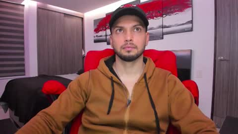 Nick Klaus online show from February 6, 11:29 pm