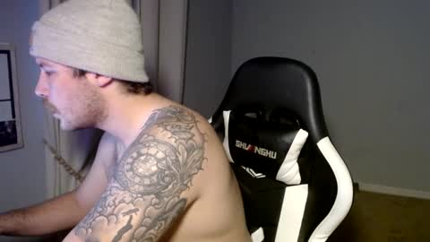 Cakedcouple  OF - Yourtattedcutie  qurlynfit online show from January 2, 10:11 pm