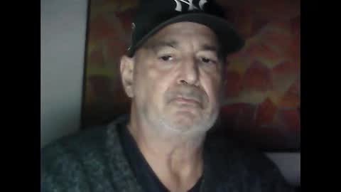 nickincali online show from December 17, 2:11 pm