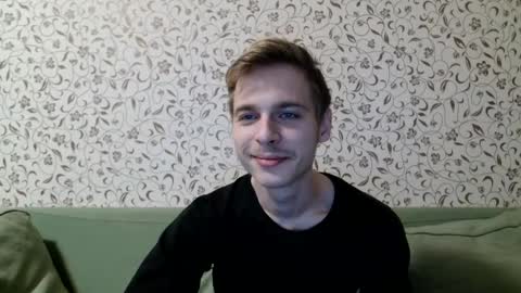 Snapshot of nicksuper8 chatting on December 17, 9:27 pm Nick online show from December 17, 9:27 pm