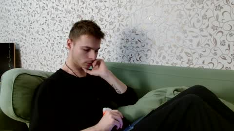 Snapshot of nicksuper8 chatting on January 13, 5:33 pm Nick online show from January 13, 5:33 pm