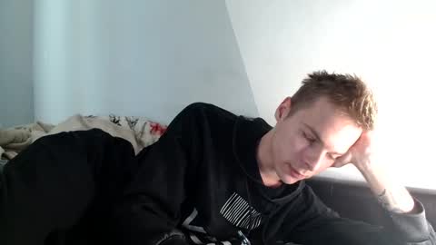 Snapshot of nicksuper8 chatting on September 18, 4:38 am Nick online show from September 18, 4:38 am