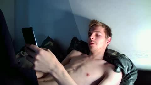 Snapshot of nicksuper8 chatting on October 26, 11:44 am Nick online show from October 26, 11:44 am