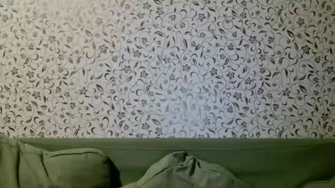 Snapshot of nicksuper8 chatting on December 25, 4:54 am Nick online show from December 25, 4:54 am