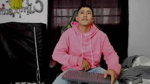 nicky online show from November 28, 7:32 pm